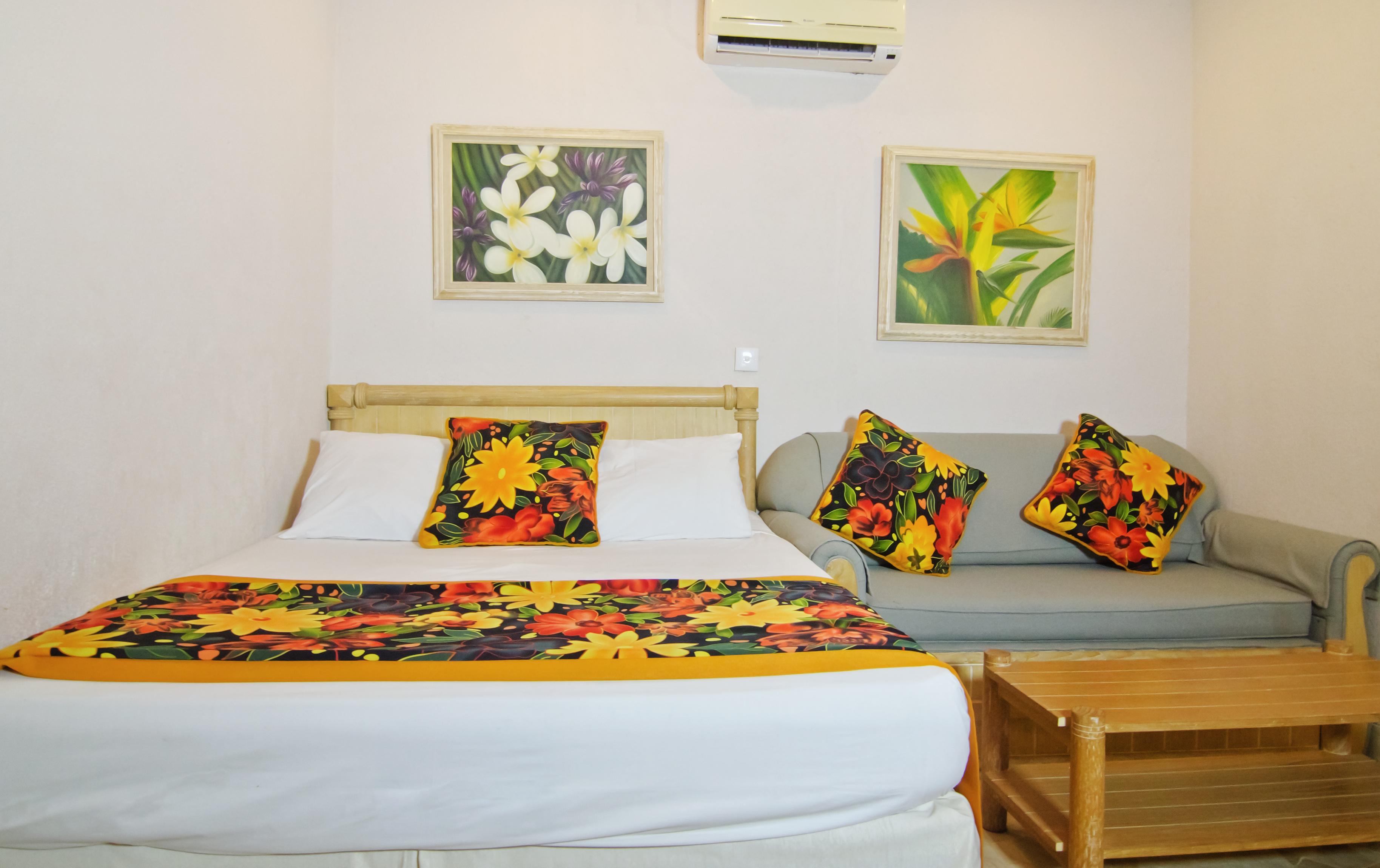 Hawaii Resort Family Suites Anyer Exterior photo