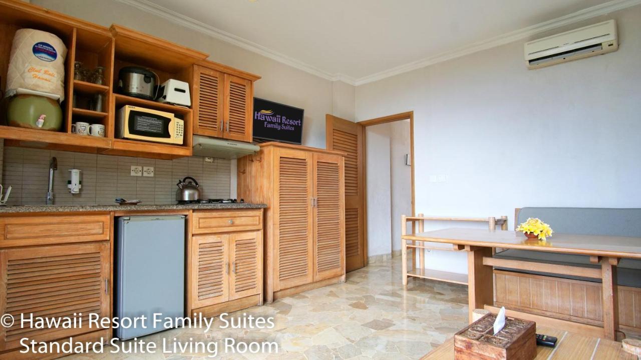 Hawaii Resort Family Suites Anyer Exterior photo